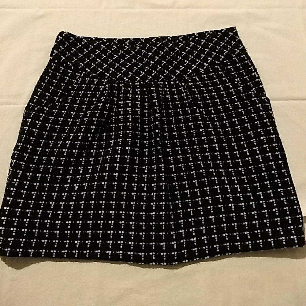 Tweed pencil skirt